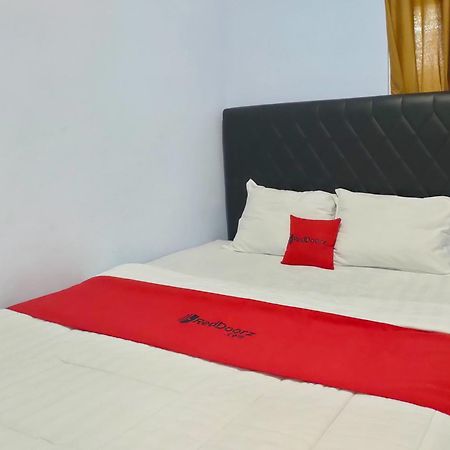 Wates  Reddoorz Syariah Near Stasiun Wates酒店 外观 照片