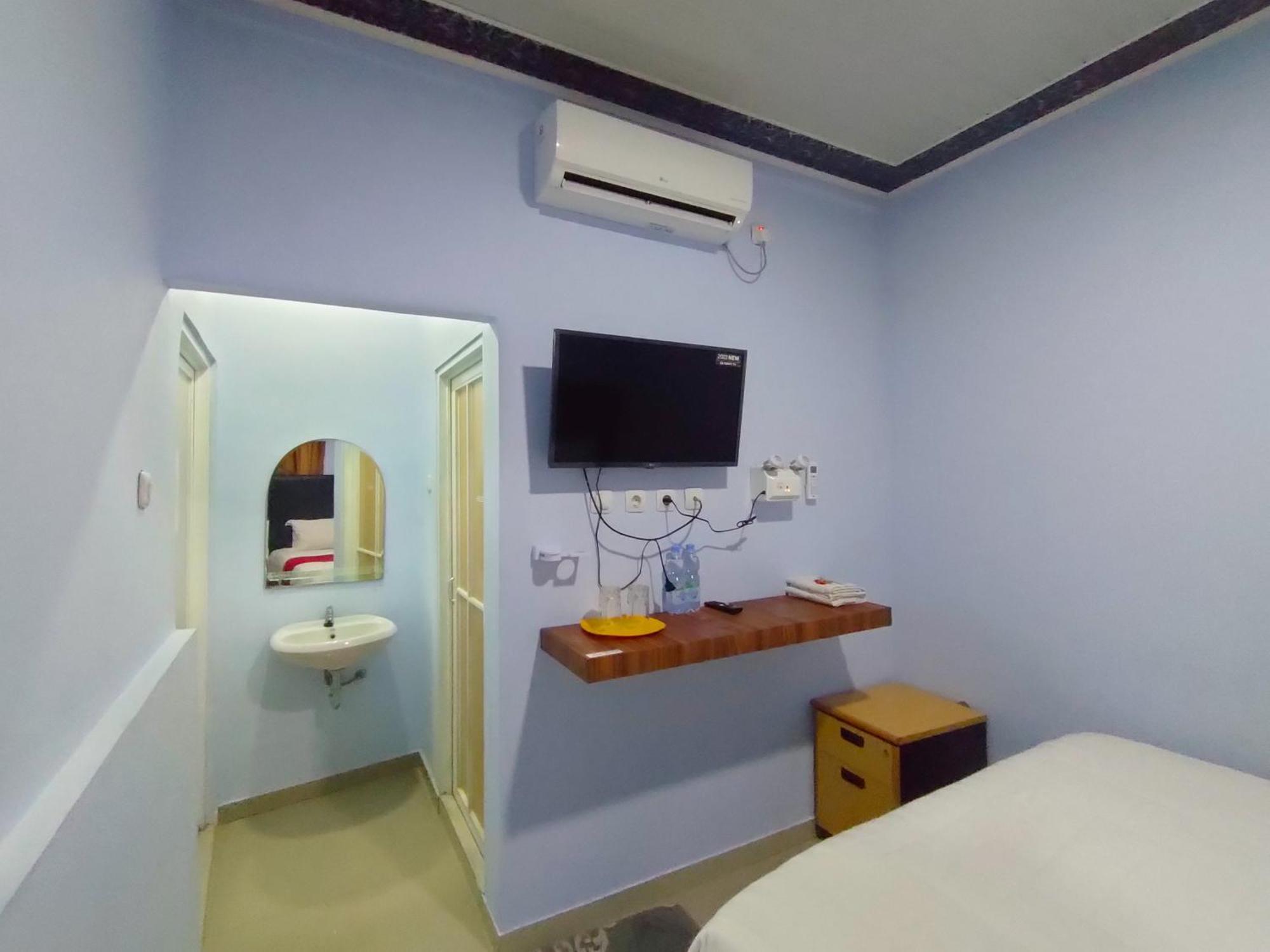Wates  Reddoorz Syariah Near Stasiun Wates酒店 外观 照片