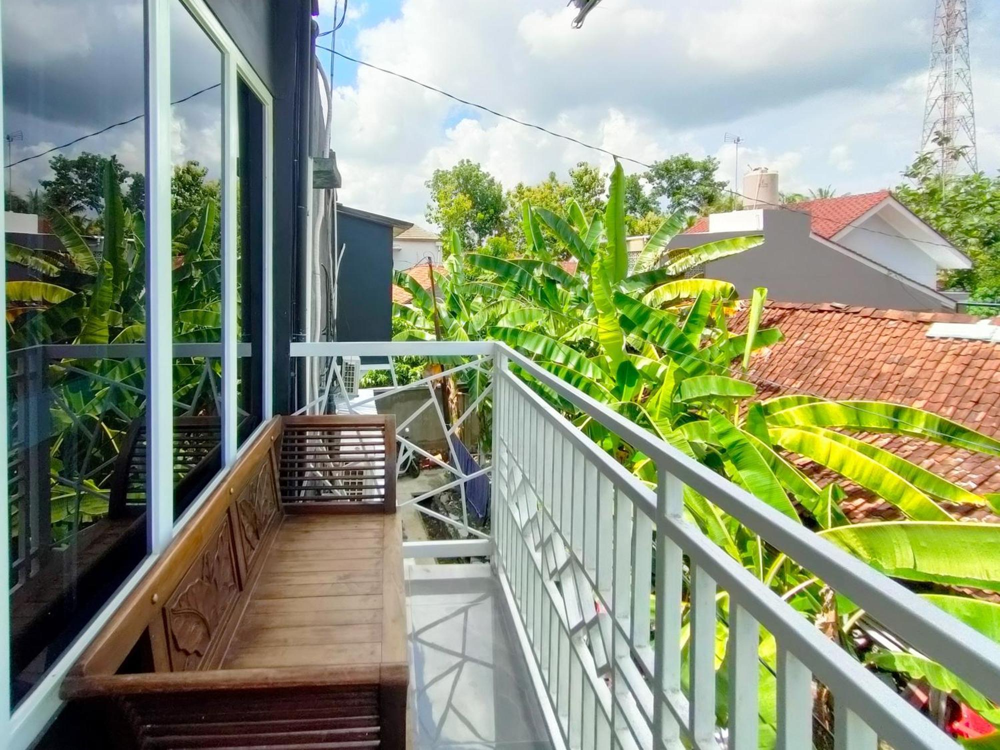 Wates  Reddoorz Syariah Near Stasiun Wates酒店 外观 照片